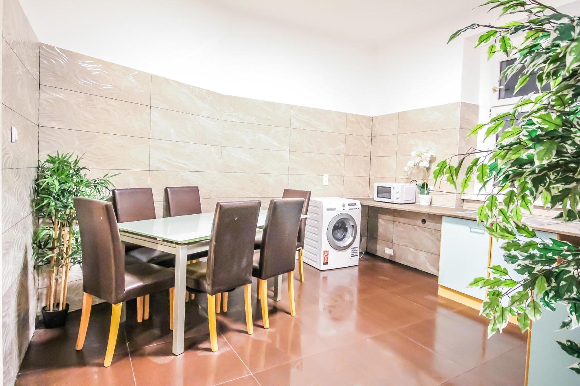 Comfortable In The Alterlaa Area Lv6 Wien